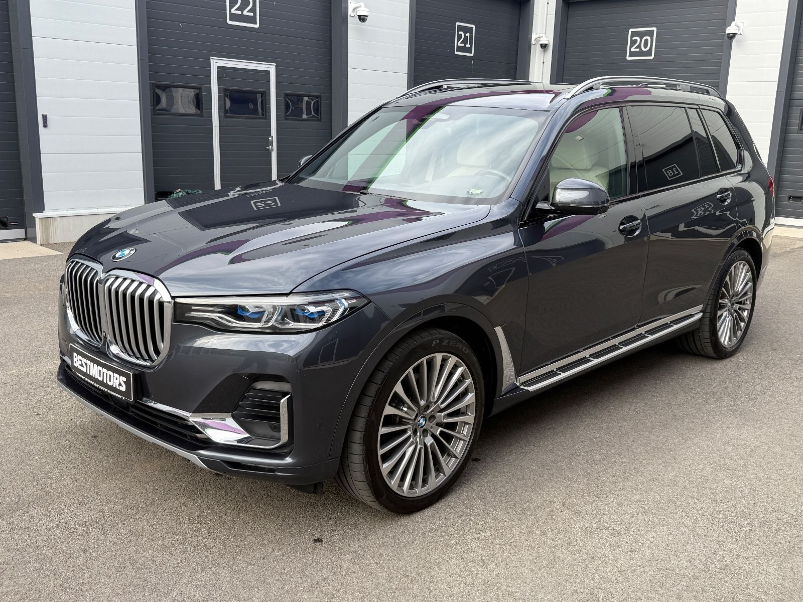 BMW X7 xDrive 30d Individual/B&amp;W/Full options