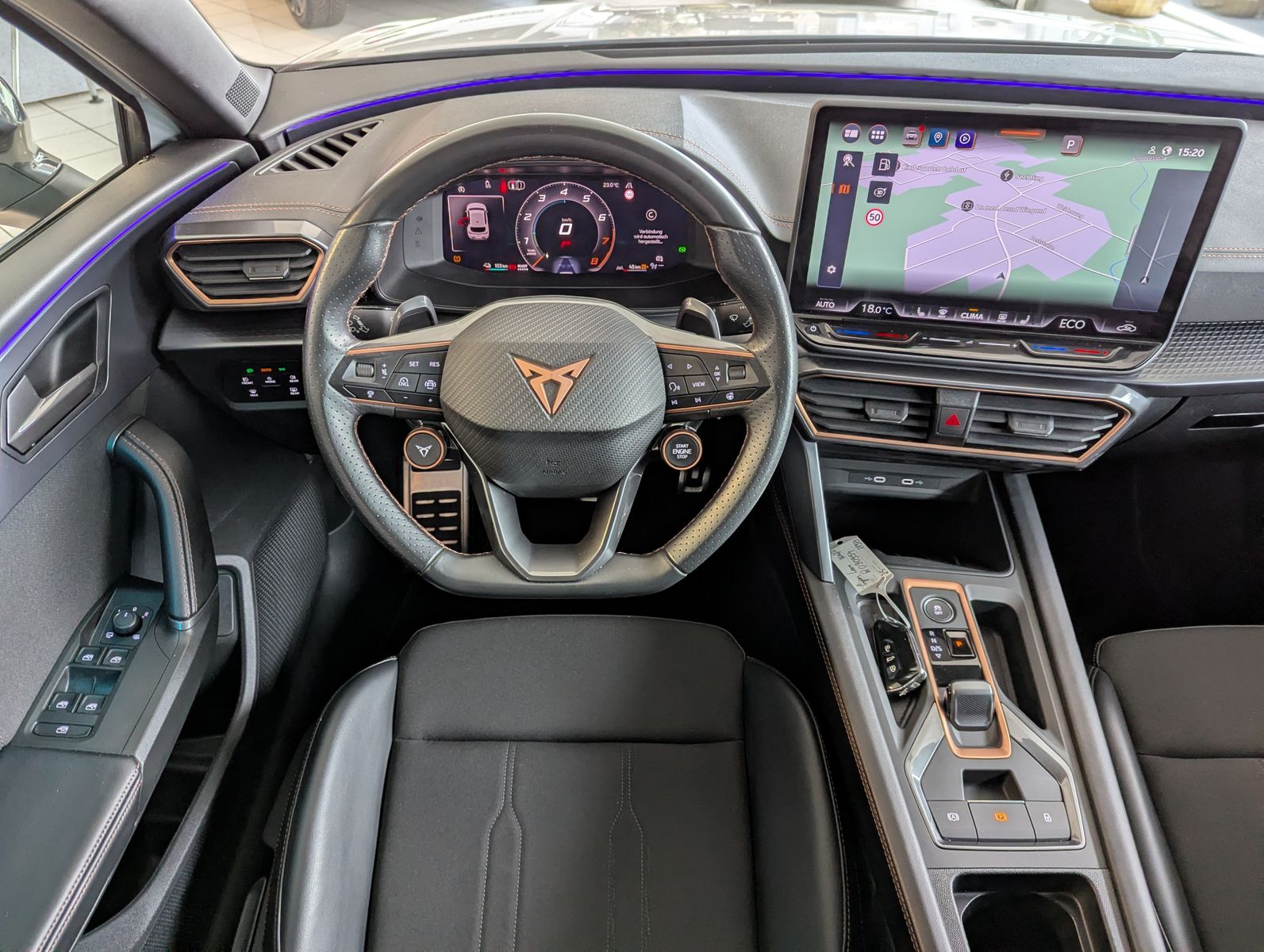 Fahrzeugabbildung CUPRA Leon 1.5 eHybrid Matrix Edge-Intelligent SoH100%