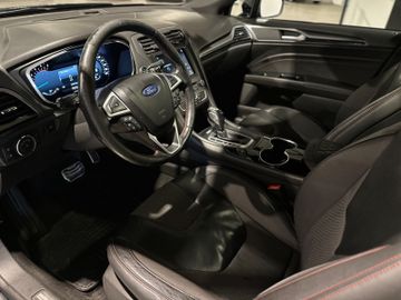 Ford Mondeo - 12