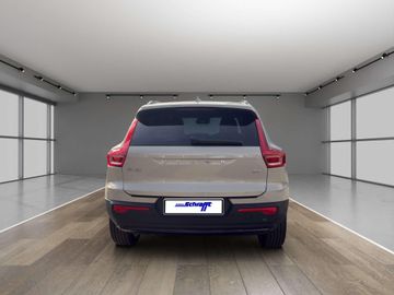 Volvo XC40 Plus Dark 2WD