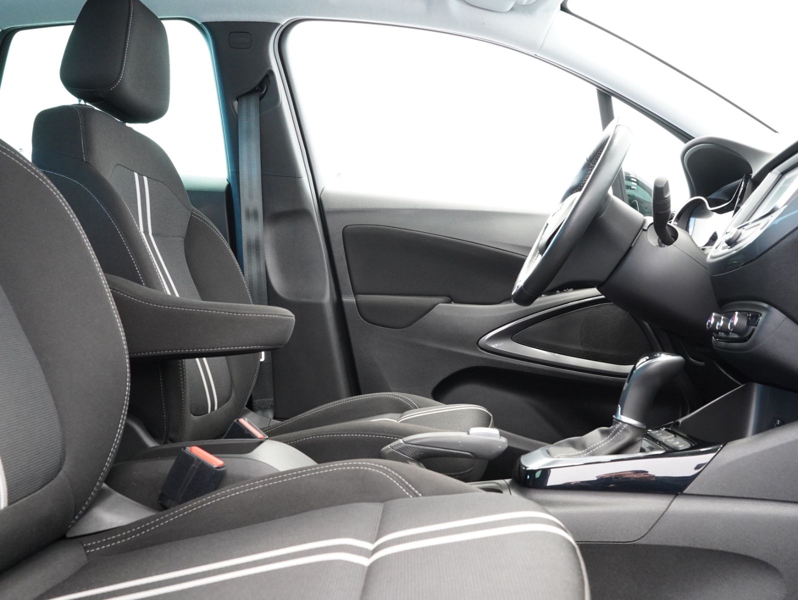 Fahrzeugabbildung Opel Crossland (X) 1.2 Turbo Elegance LED/PDC/KAMERA