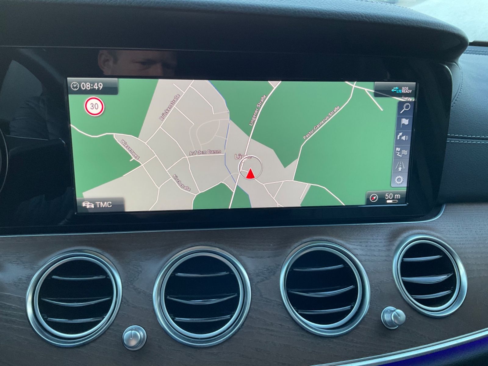 Fahrzeugabbildung Mercedes-Benz E 300 de T Autom,AMG,LED,Distronic,Kamera