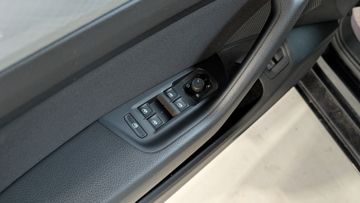 Volkswagen Passat 2.0 TDI Business ACC+LED+CARPLAY+AHK