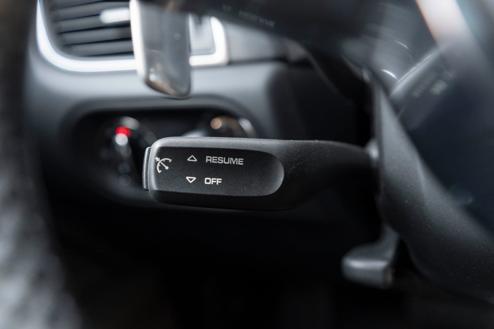 Fahrzeugabbildung Porsche Macan GTS PASM PDLS BOSE CARPLAY LUFT PANO TOTW