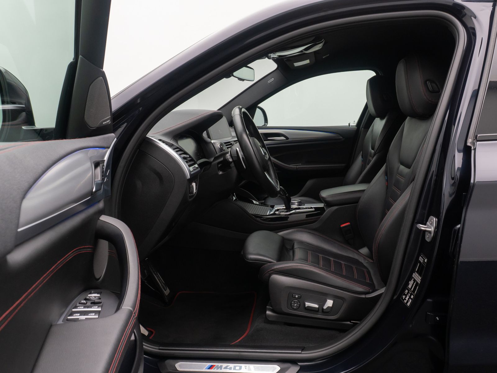 Fahrzeugabbildung BMW X4 M40i Kamera DAB HUD Memory Komfort H/K 20Zoll