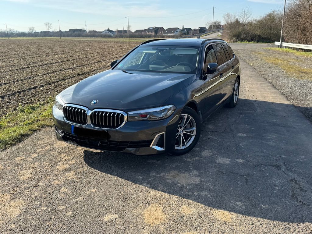 Image of BMW 530