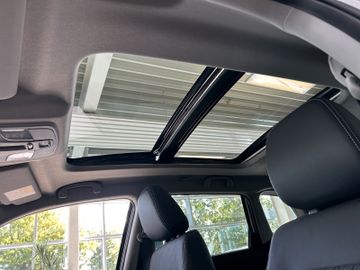 Fotografie 14 des Suzuki Vitara 1.4 Comfort+ Allgrip Autom. PANO KAMERA