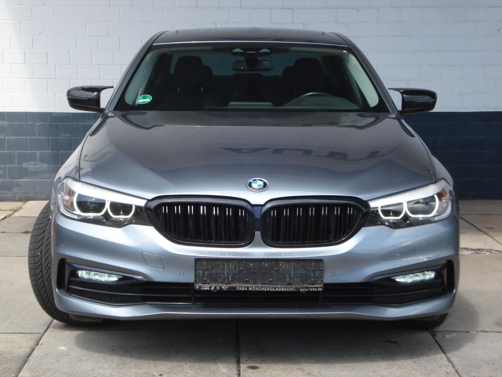 BMW 520iA Sport Line Navi Kamera Schiebedach LED