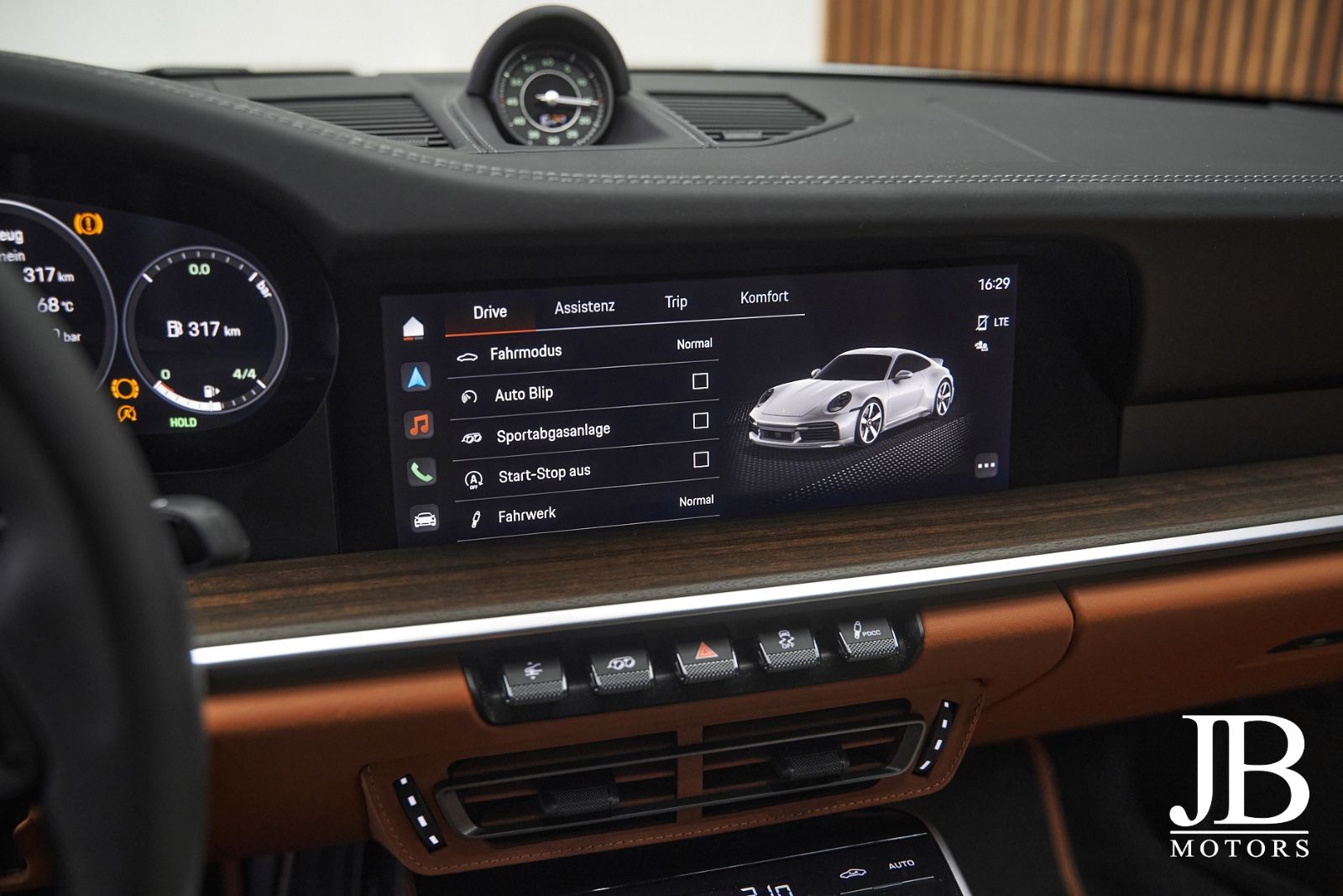 Fahrzeugabbildung Porsche 992 Sport Classic Burmester Lift Cognac 360° LED