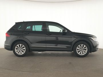 Volkswagen Tiguan - 5