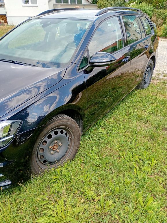 Image of Volkswagen Golf