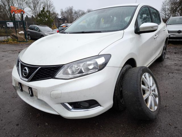 Nissan Pulsar Acenta 1.2 16V Motor Geräusche