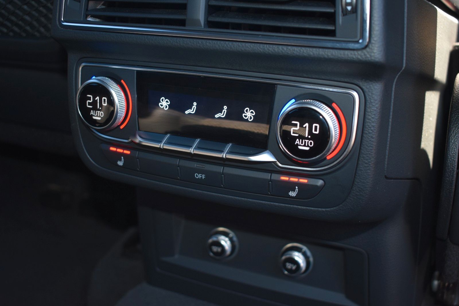 Fahrzeugabbildung Audi Q7 50 TDI quattro S Line/PANO/Night/7 Sitz/B&O