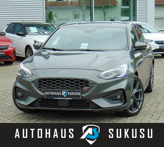 Ford Focus ST 2.3 EcoBoost - Performance Paket -