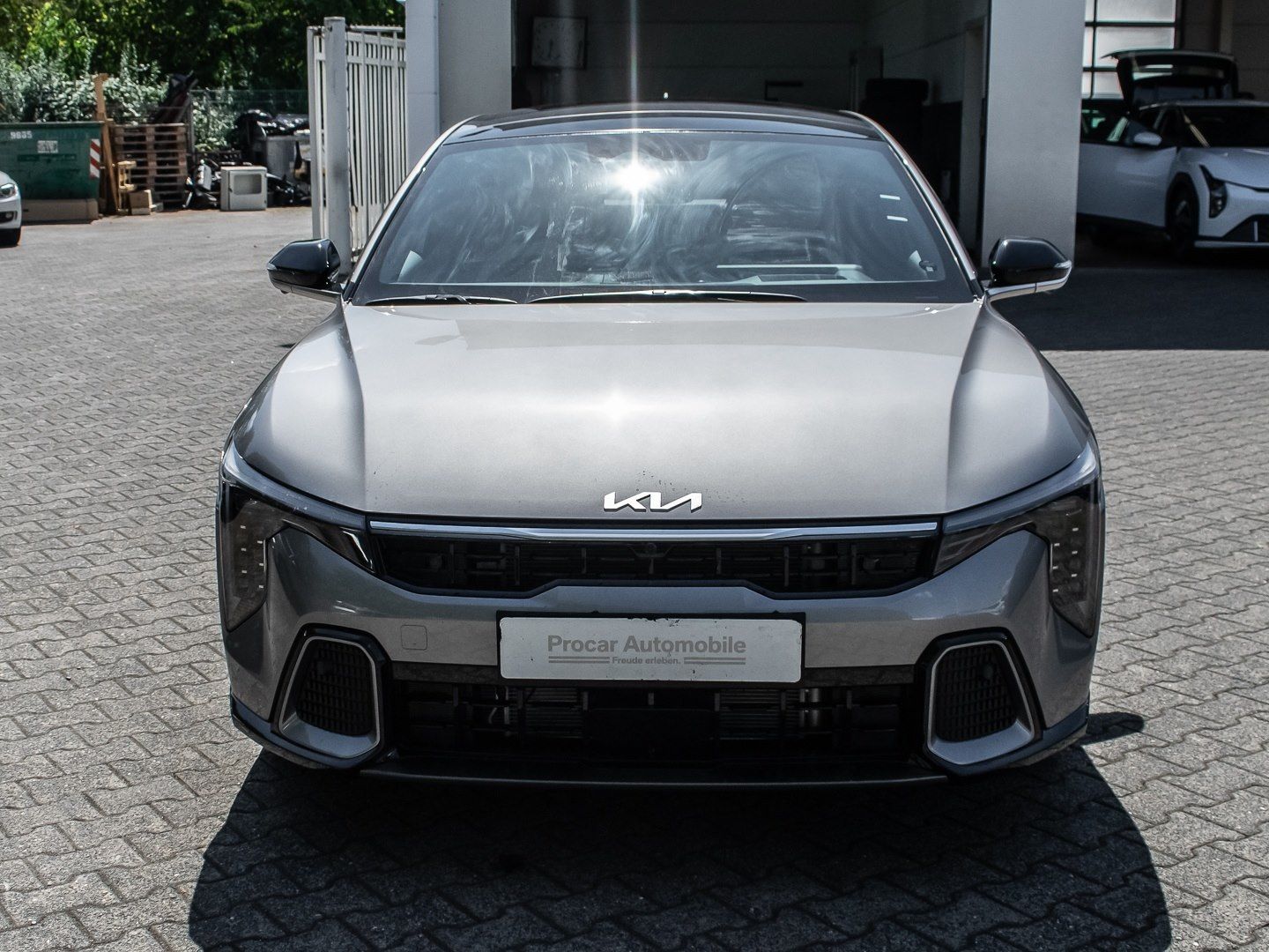 Kia K4 - Bild 2