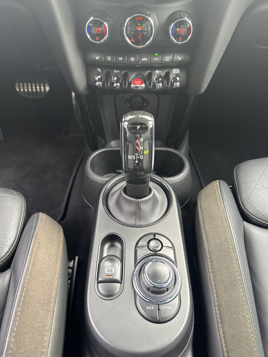 Fahrzeugabbildung MINI John Cooper Works Cabrio Sport-Aut. NAV+LED+ACC