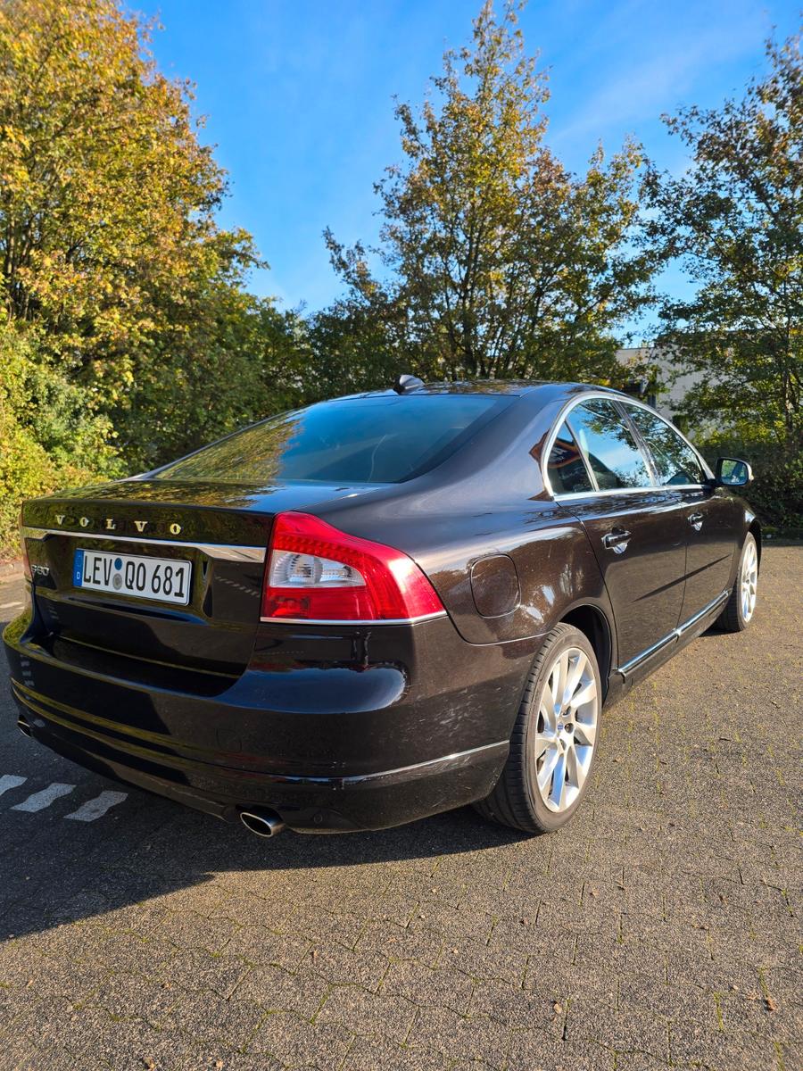 Volvo S80
