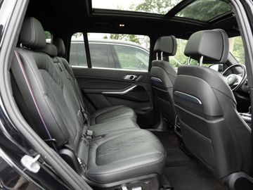 BMW X7 - 8