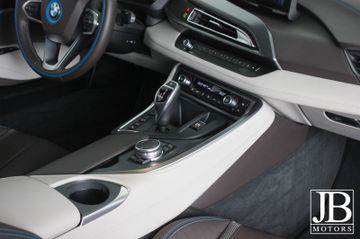 Fahrzeugabbildung BMW I8 Coupe NEUWERTIG Harman-Kardon LED 1. Hand
