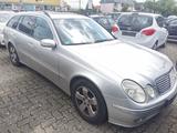 Mercedes-Benz E 320 T AVANTGARDE-VOLLAUSSTATTUNG - Mercedes-Benz E 320 in Hannover