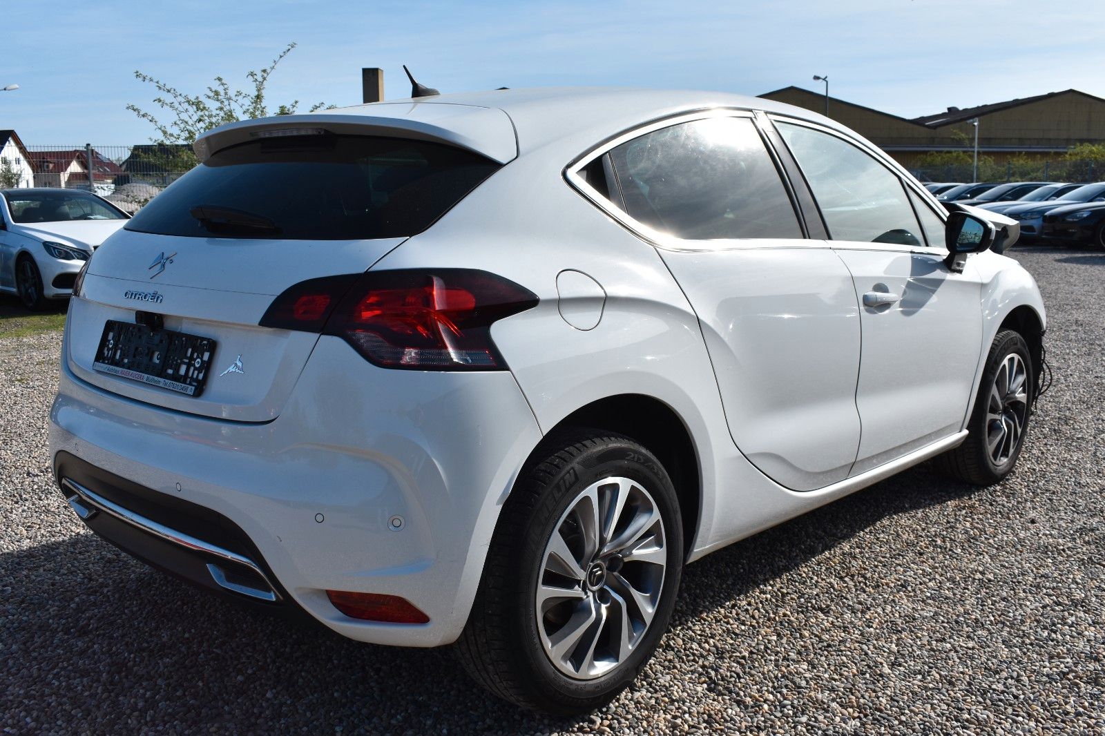 Fahrzeugabbildung Citroën DS4 SoChic
