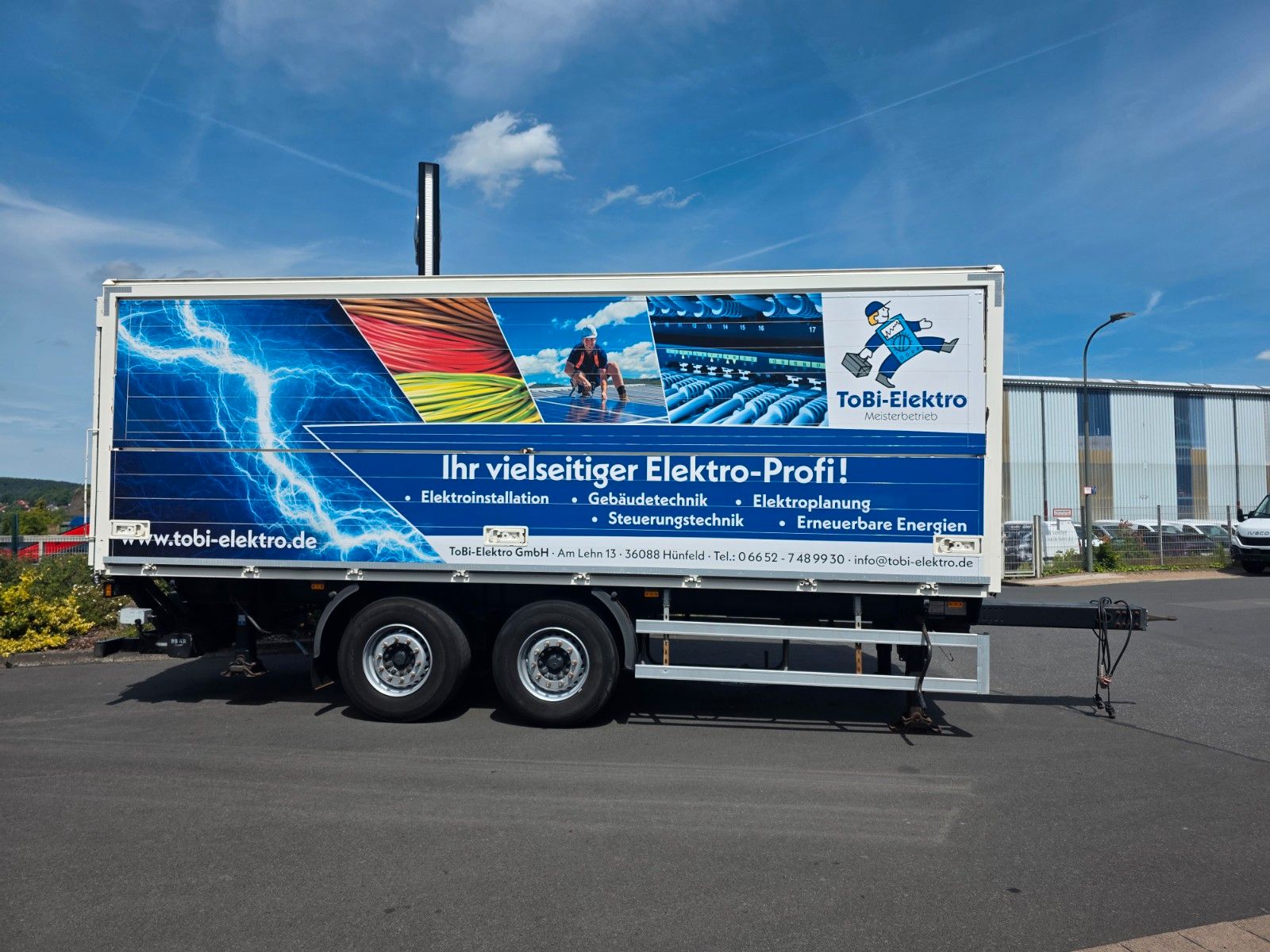 Fahrzeugabbildung Andere Böse BTA 7.3 Schwenkwand LBW Bär 2.000kg