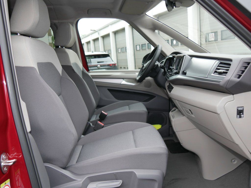 Fahrzeugabbildung Volkswagen T7 Multivan 110 kW TDI 7-Gang DSG Navi