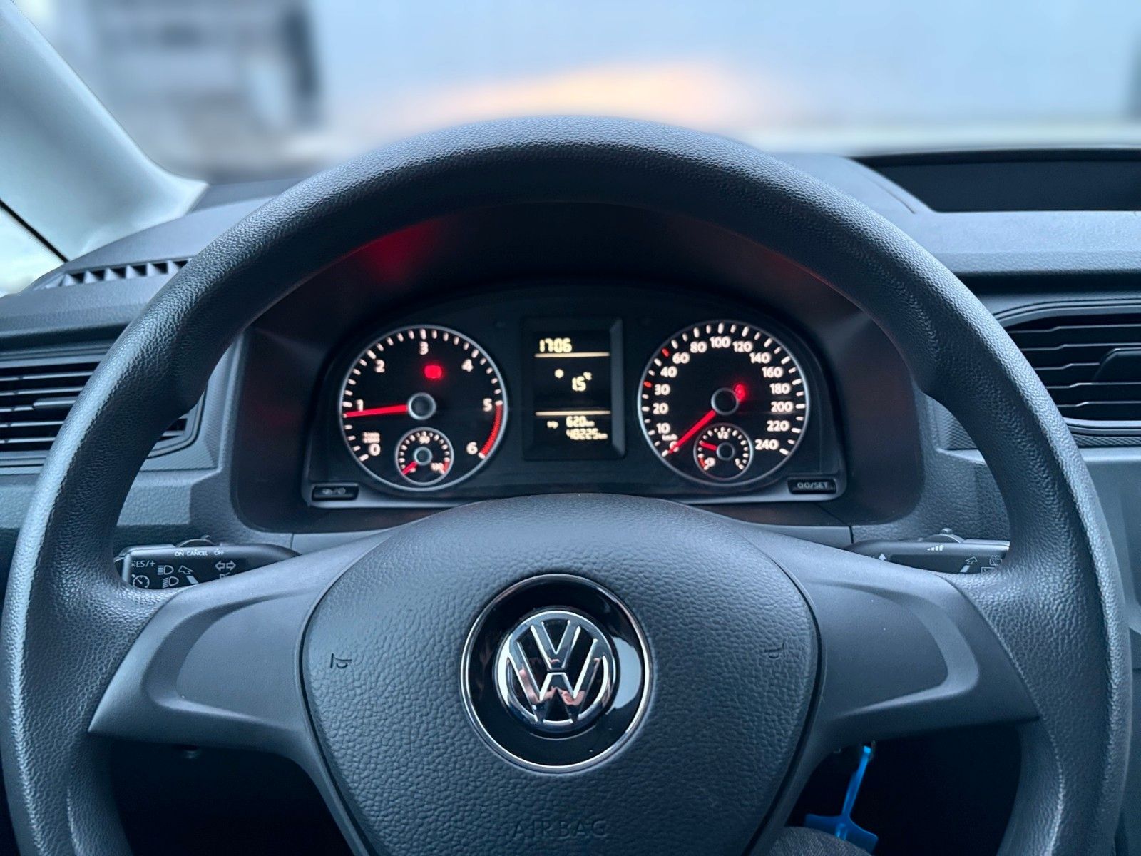 Fahrzeugabbildung Volkswagen Caddy Nfz Kombi BMT