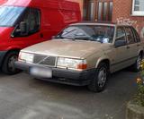 Volvo 940, Oldtimer - Volvo 940 mit Benzin-Antrieb: Limousine