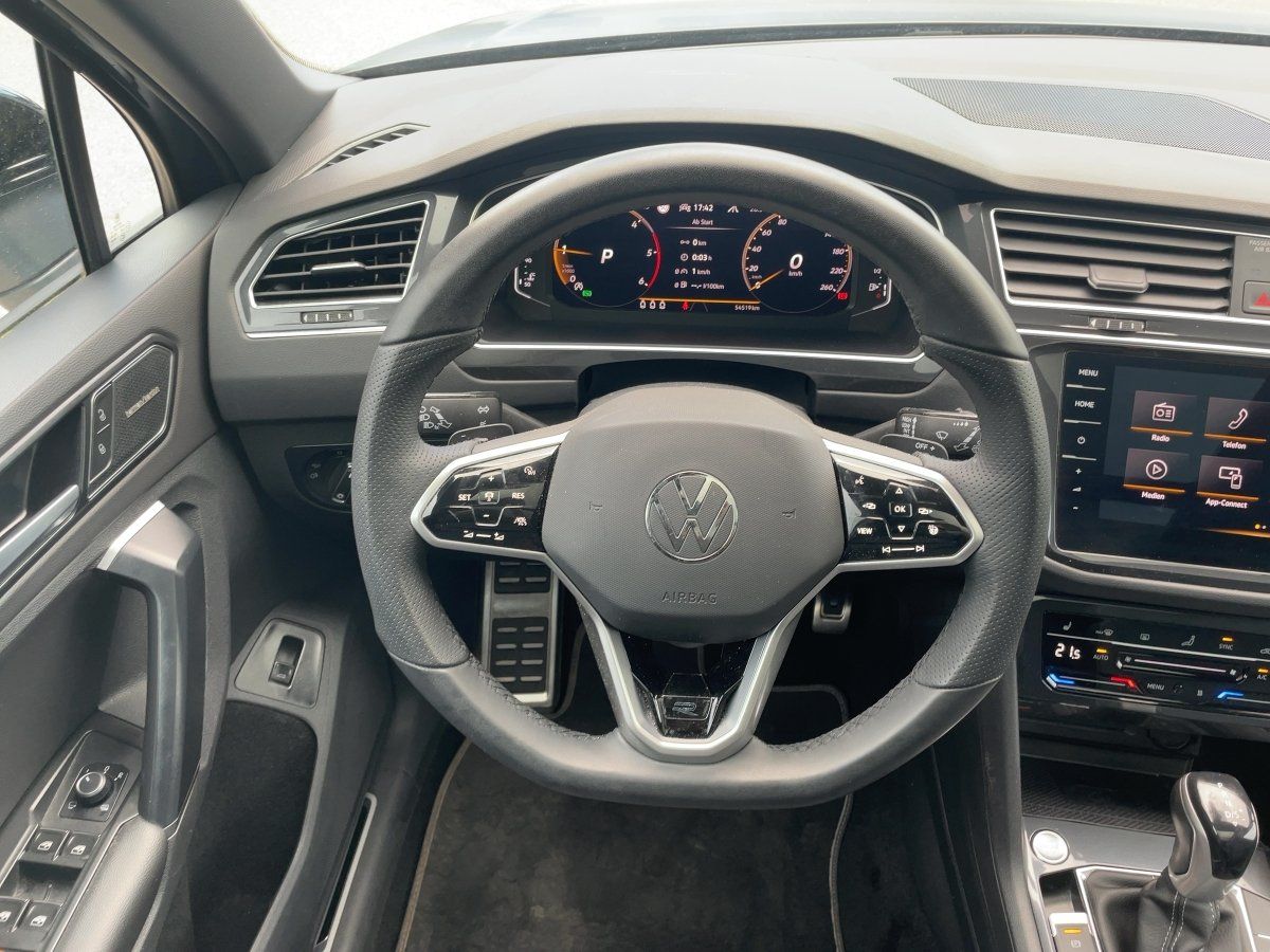 Volkswagen Tiguan R-Line 4M DSG AHK DCC Matrix Leder Pano foto 14