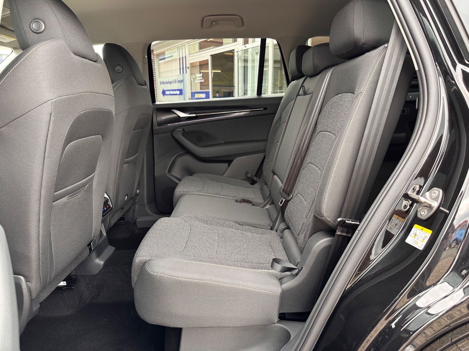 Fahrzeugabbildung SKODA Kodiaq 2.0 TDI 4x4 Selection AHK/7-Sitz/Navi/ACC