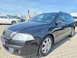Skoda Octavia 2.0TDI DSG RS-Sport Xenon PDC ALU - Skoda Octavia aus 2008: RS