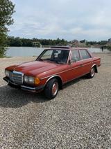 Mercedes-Benz 240