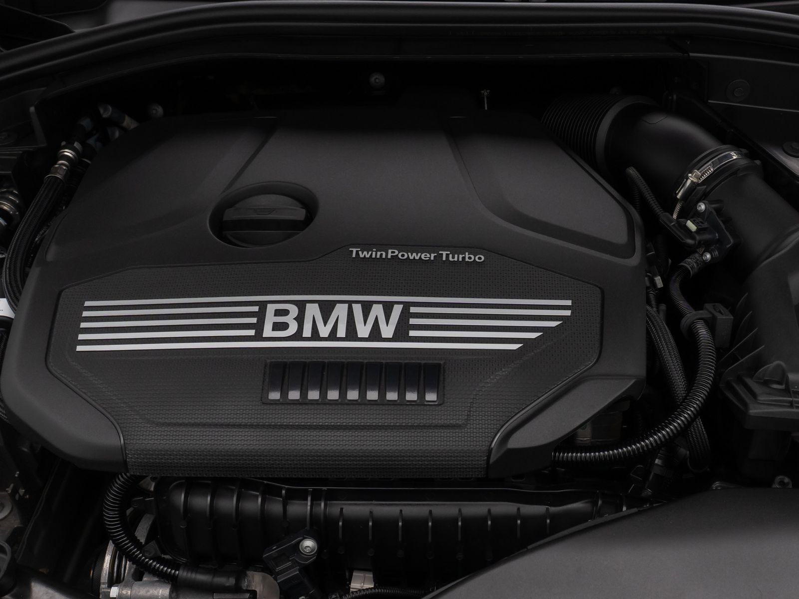 Fahrzeugabbildung BMW 118i GeschwindigReg DAB AHK DriveAs LED CockpitP
