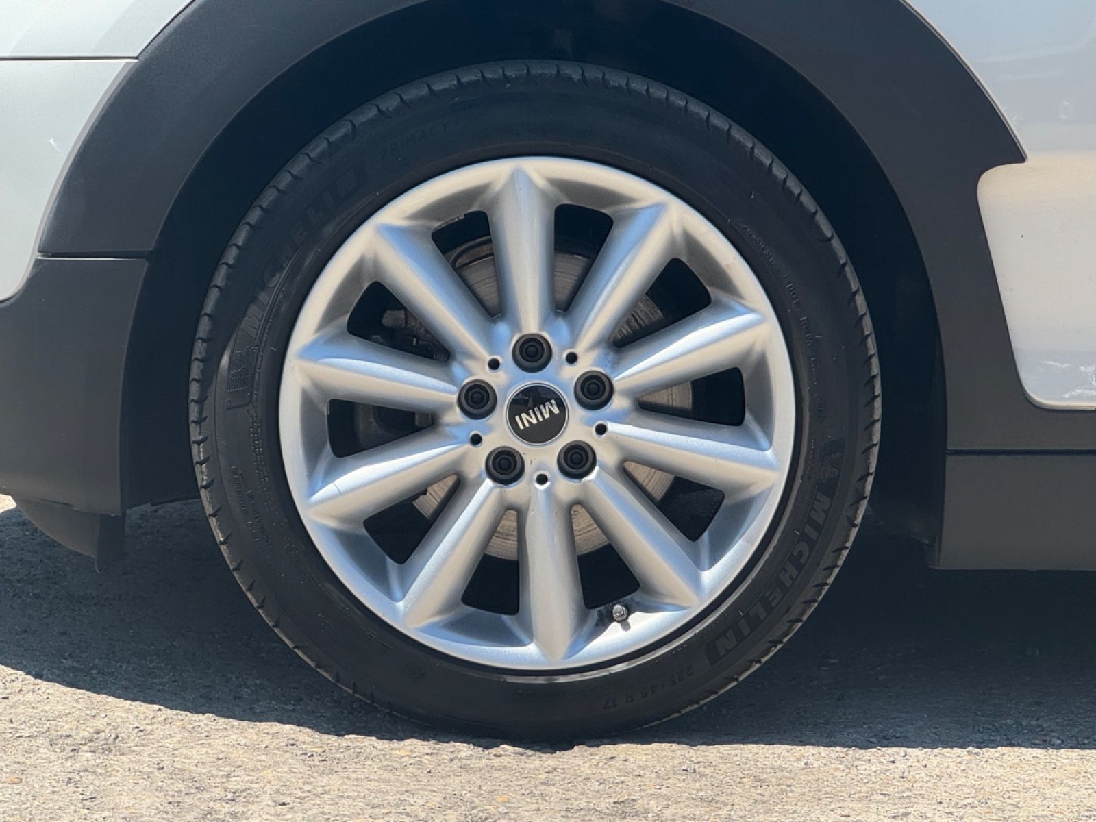 Fahrzeugabbildung MINI Cooper Clubman Classic Trim Klima SHZ PDC CAM