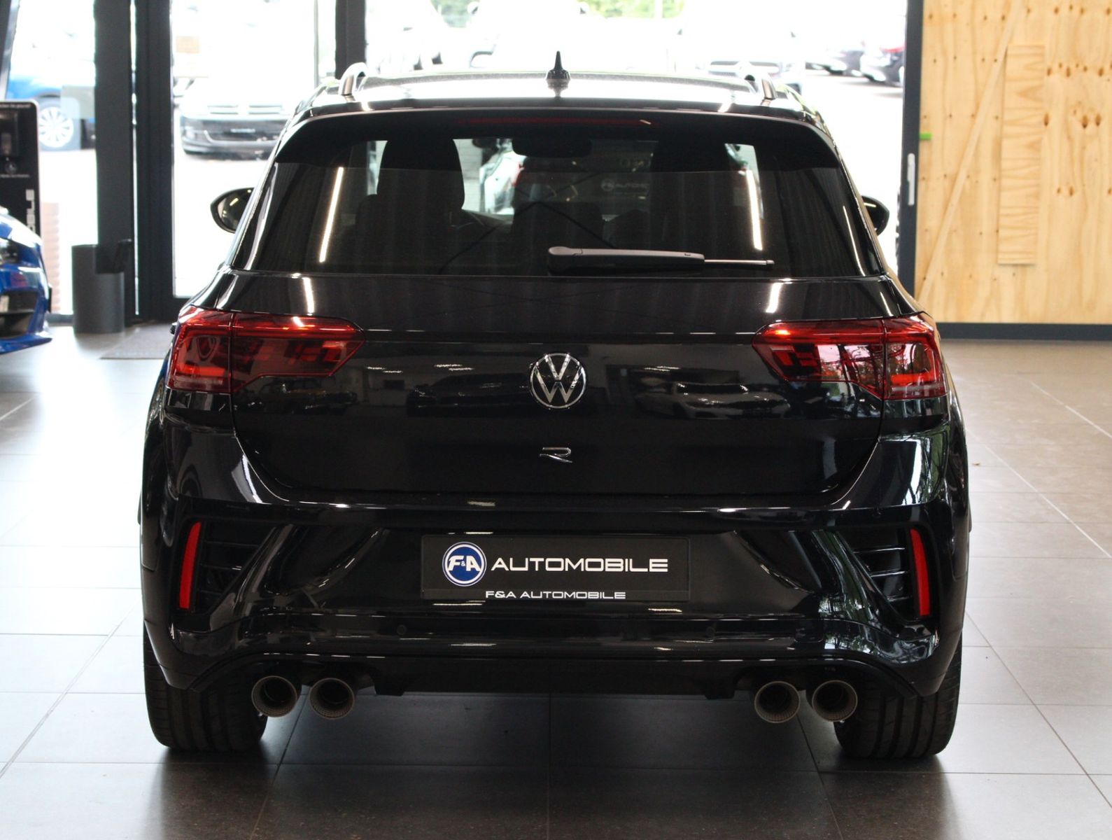 Fahrzeugabbildung Volkswagen T-Roc 2.0 TSI DSG 4MOTION R*NP 68k