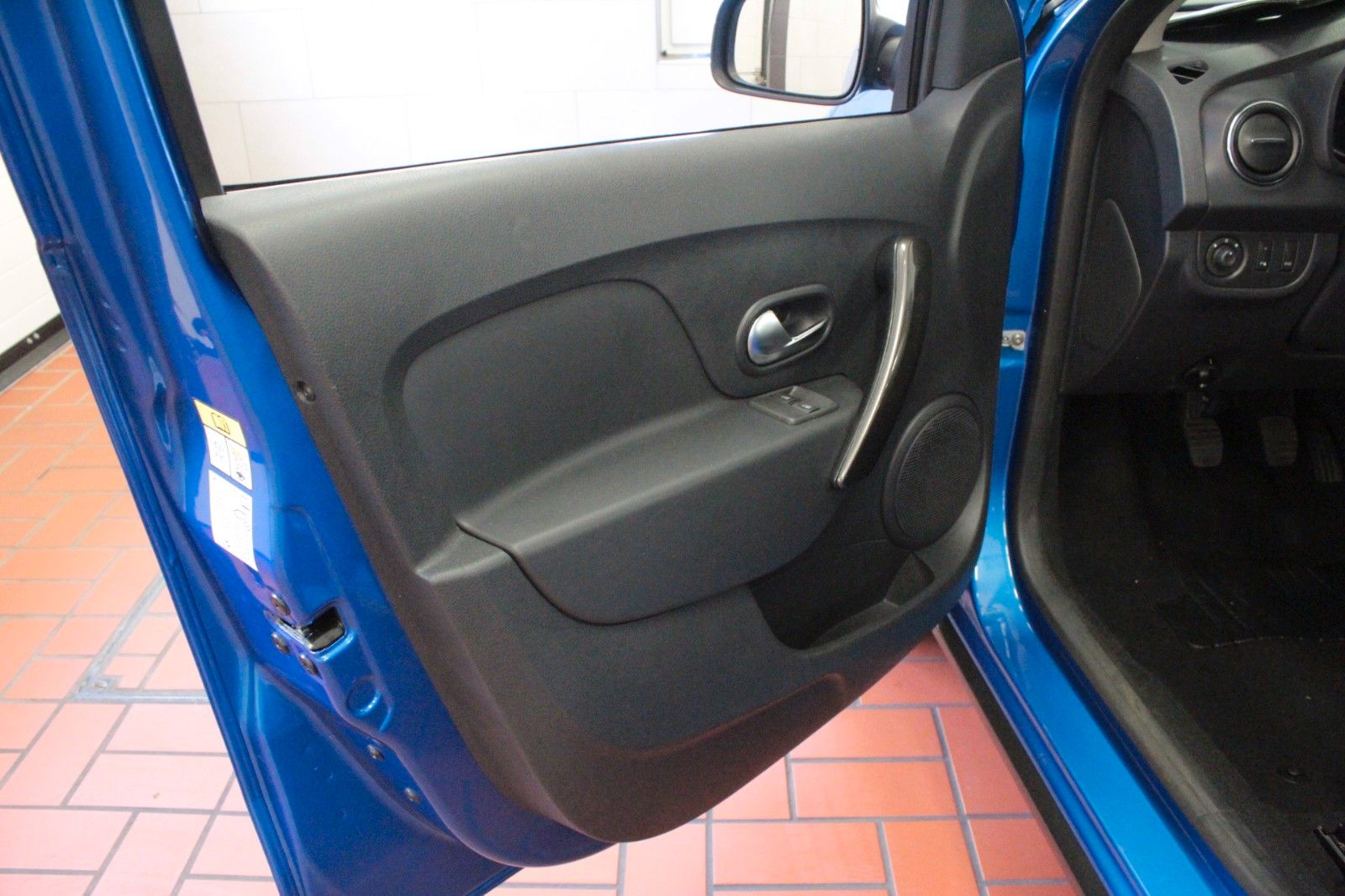 Fahrzeugabbildung Dacia Sandero TCe 90 Stepway Prestige *Media-Nav*