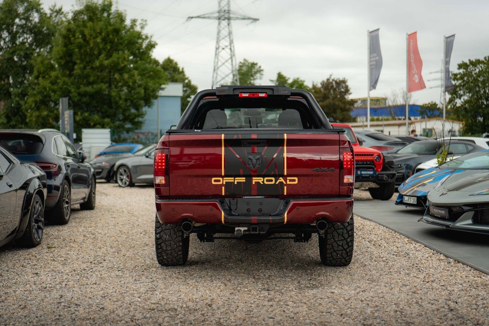 Fahrzeugabbildung Dodge RAM 5.7 V8 HEMI 4x4 OFFROAD Night-Paket *LED*AHK