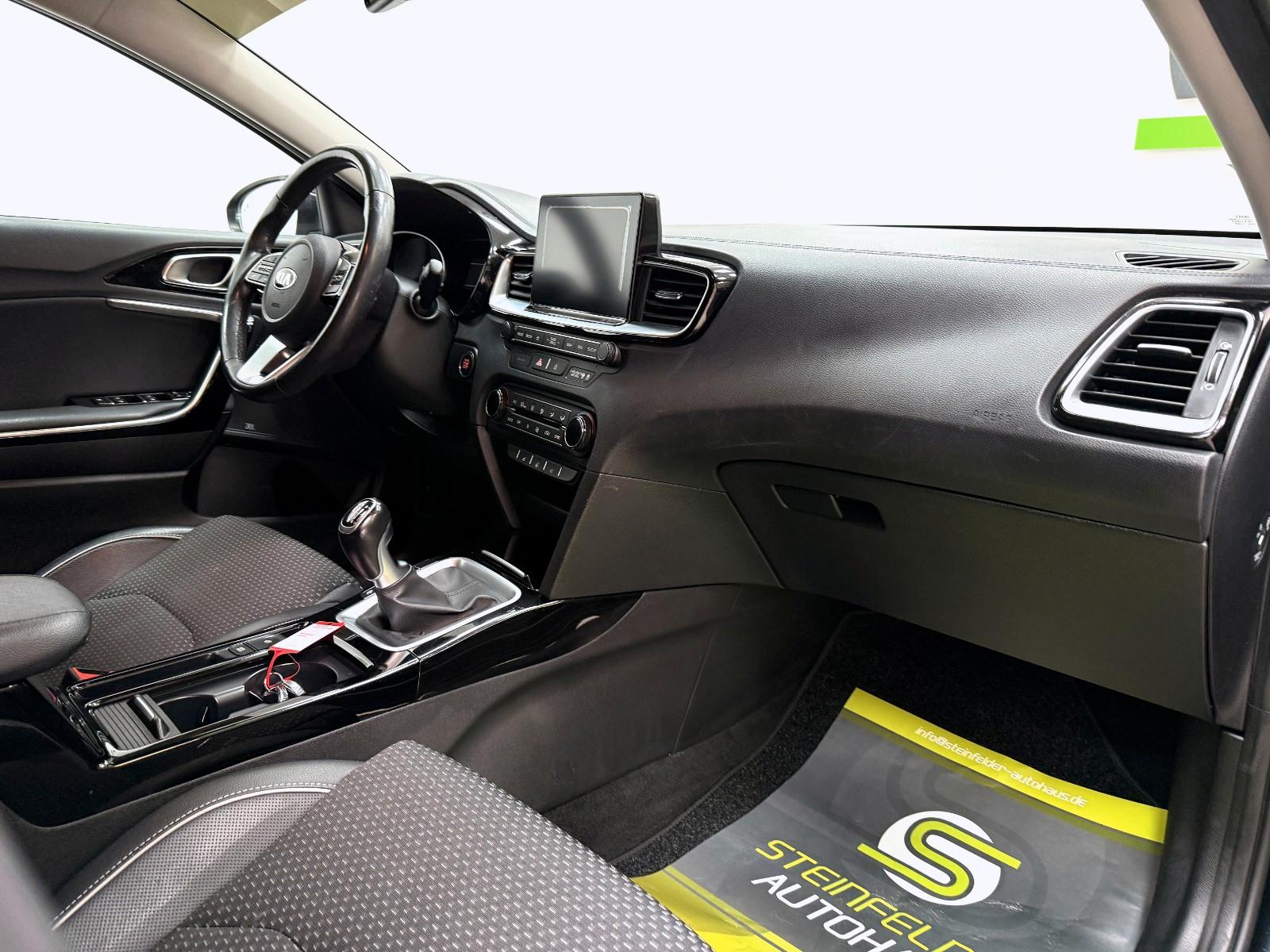 Kia Ceed Sportswagon 1.6 CRDi Spirit / RKAM / AHK