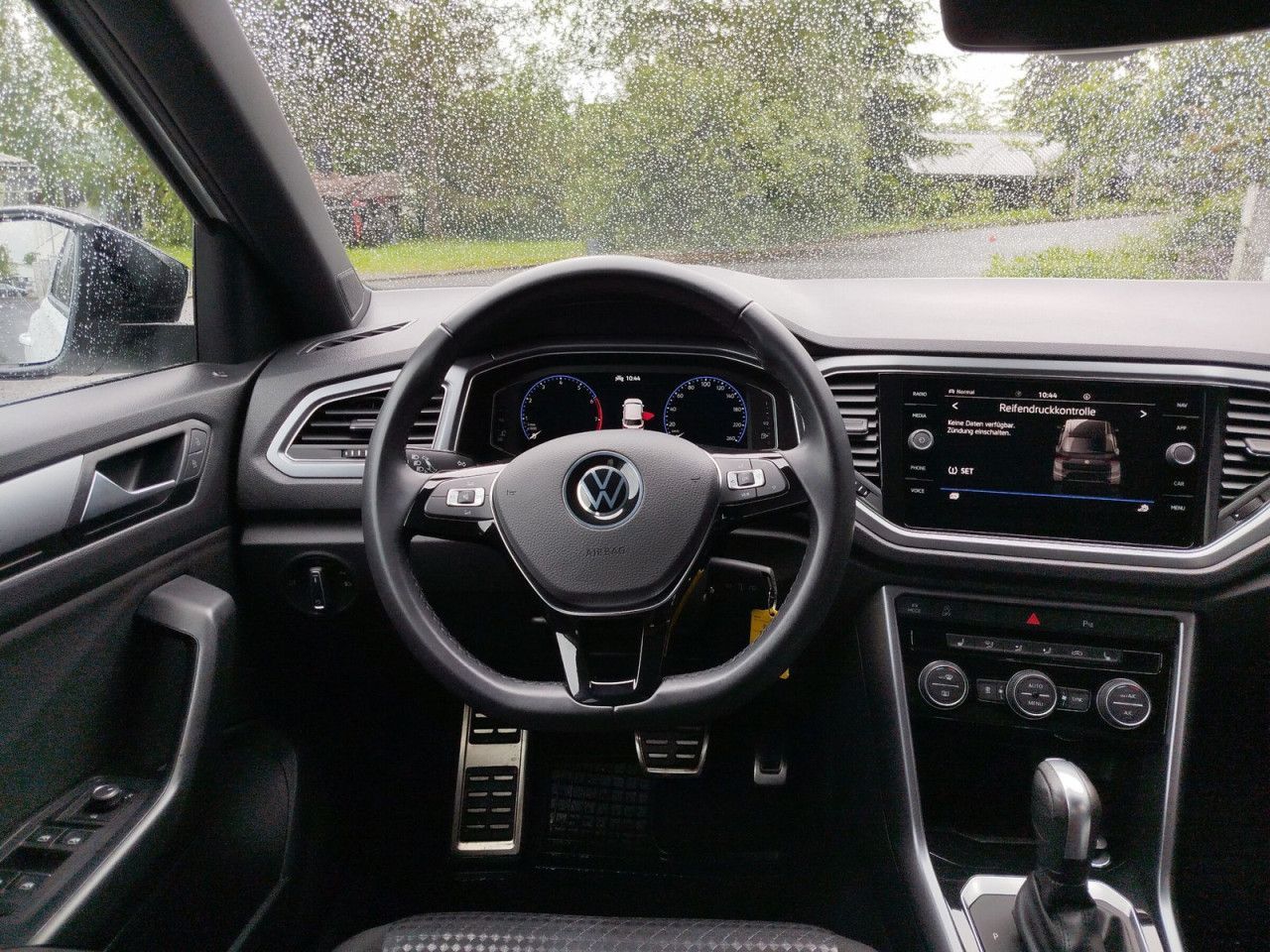 Fahrzeugabbildung Volkswagen T-ROC Style ACTIVE 1.5 TSI DSG Standhg Navi