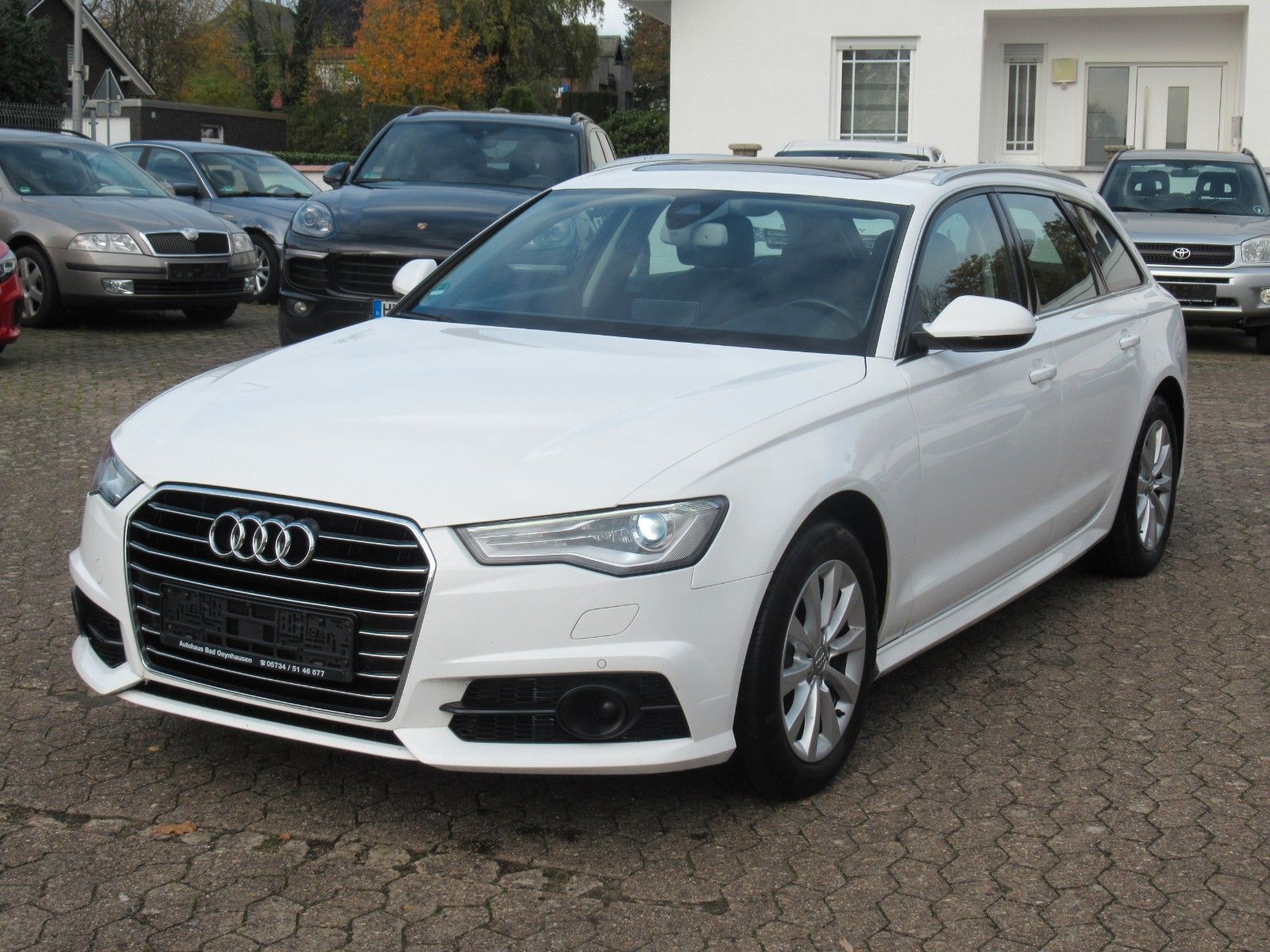 AUDI A6 Avant 2.0 TDI ultra Pano,Navi,Xenon,AHK