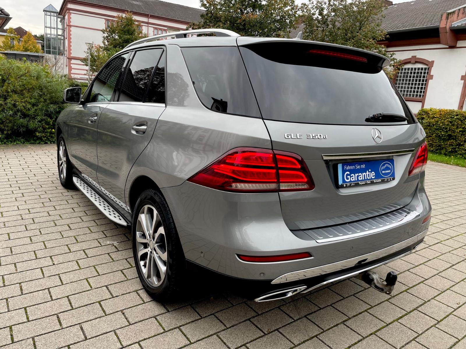 Mercedes-Benz GLE 350 AMG-Line Interieur-4Matic-R.Kamera-Pano