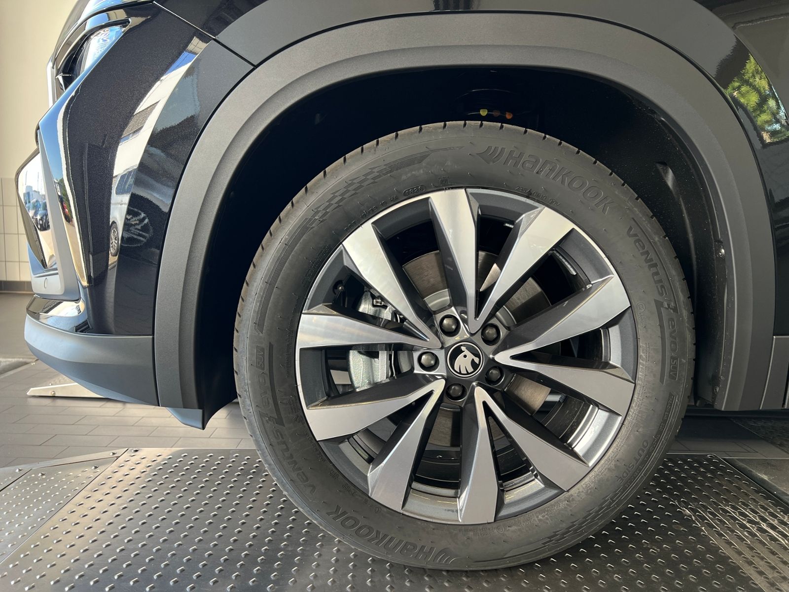 Fahrzeugabbildung SKODA Kodiaq Selection 2.0 TDI DSG *LED,AHK,Navi,Winte