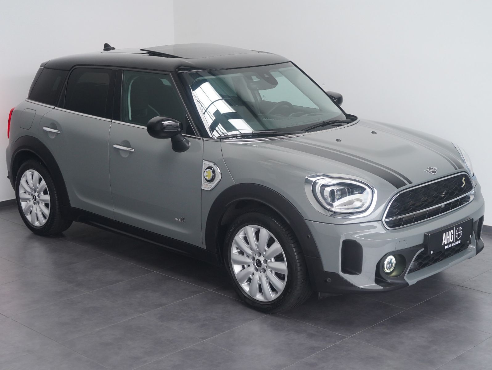 Fahrzeugabbildung MINI COOPER SE Countryman All4 JOHN COOPER WORKS