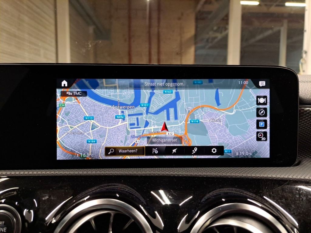 Fahrzeugabbildung Mercedes-Benz CLA 200 d  Shooting Brake LED/NAVI/LEDER/SHZ/CAM