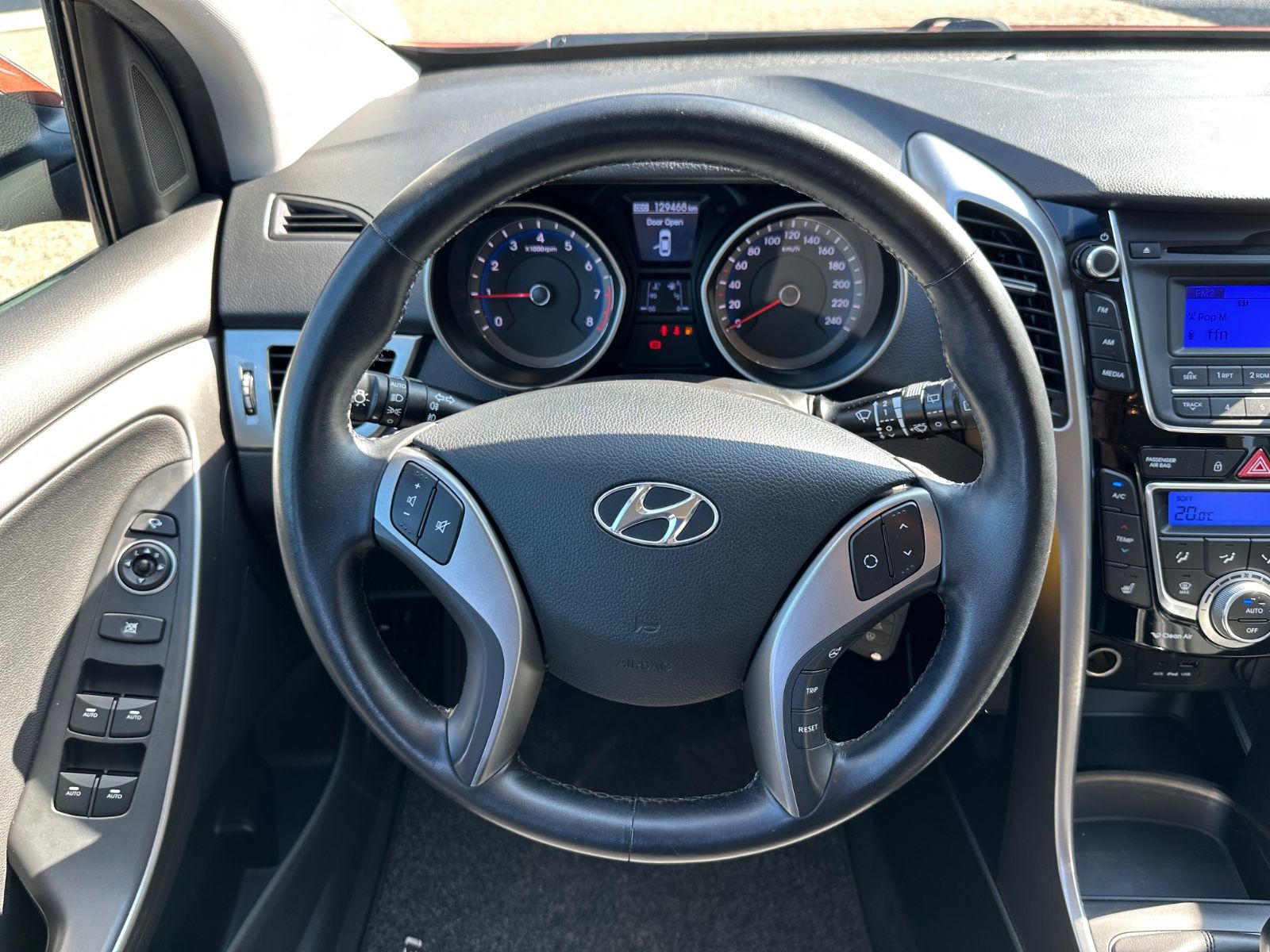 Fahrzeugabbildung Hyundai i30 1.4 Intro Edition Shzg/GJR/Klimaautom/LM16"