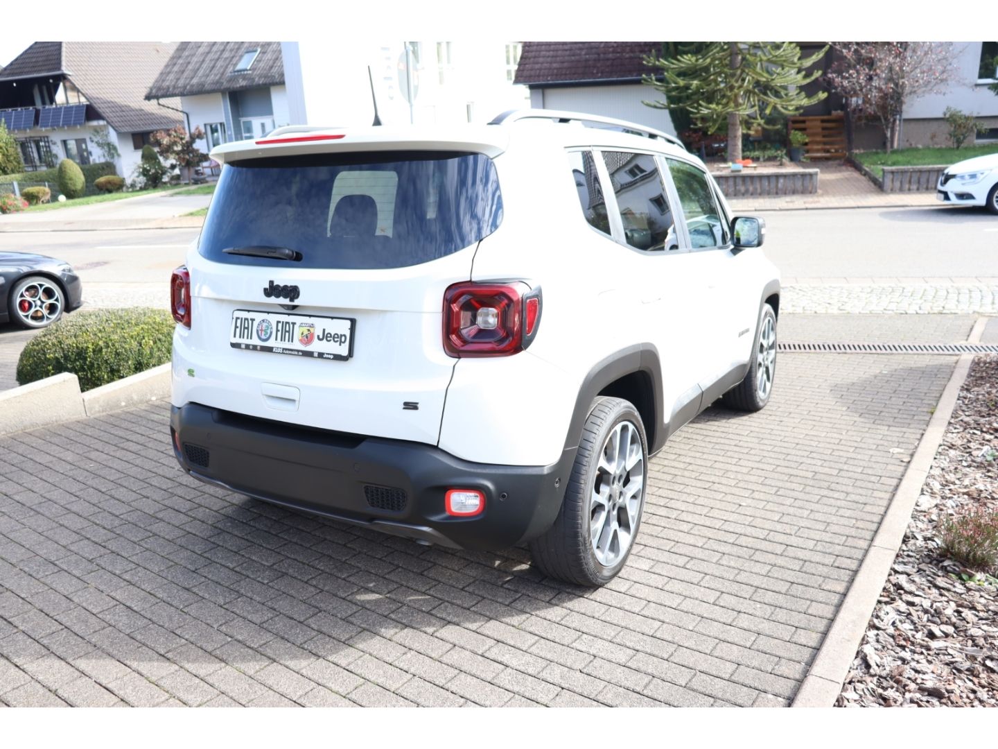 Jeep Renegade S 1.5 e-HYBRID GSE DCT LED NAVI PARK WI imagem 3