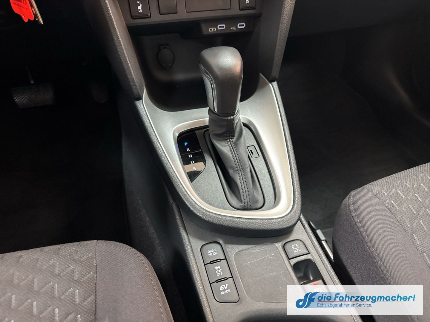 Fahrzeugabbildung Toyota Yaris Cross Hybrid FWD Comfort ACC DAB Spurhalte