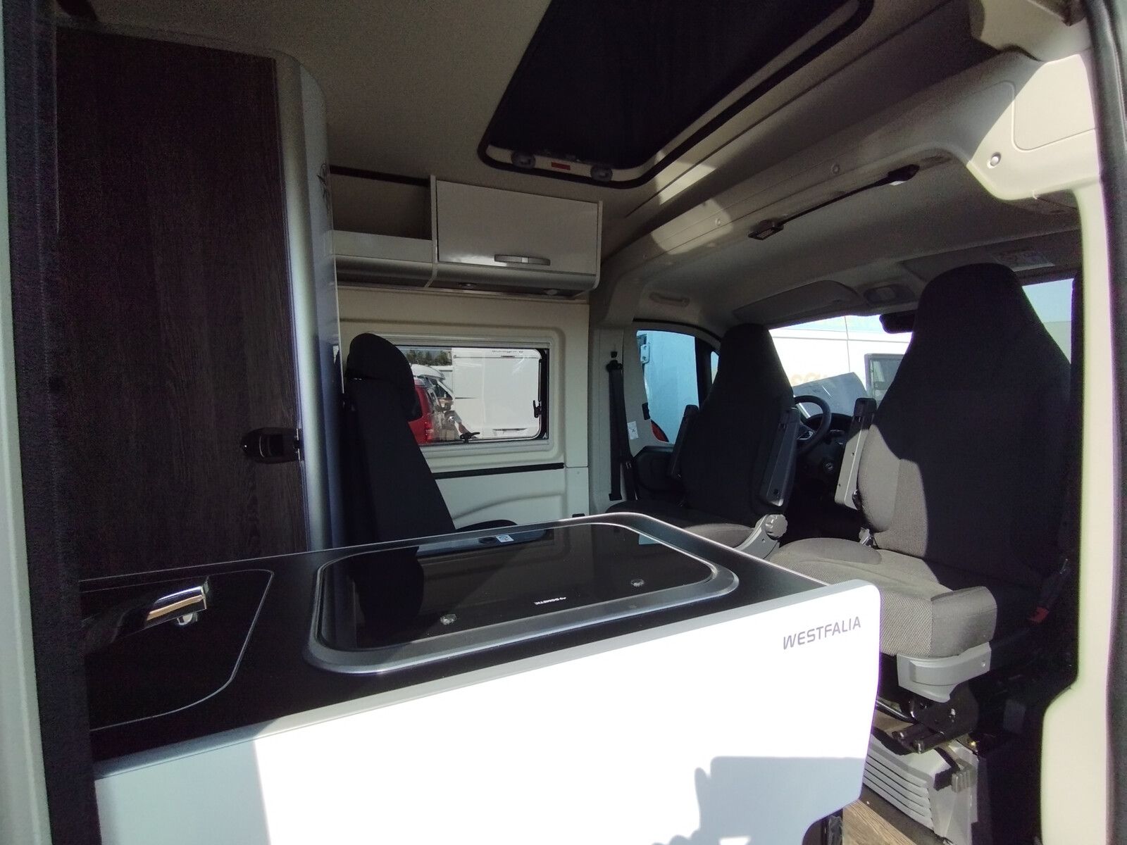 Fahrzeugabbildung Westfalia Columbus 540 D 180 PS 6290,- EUR Sondernachlass