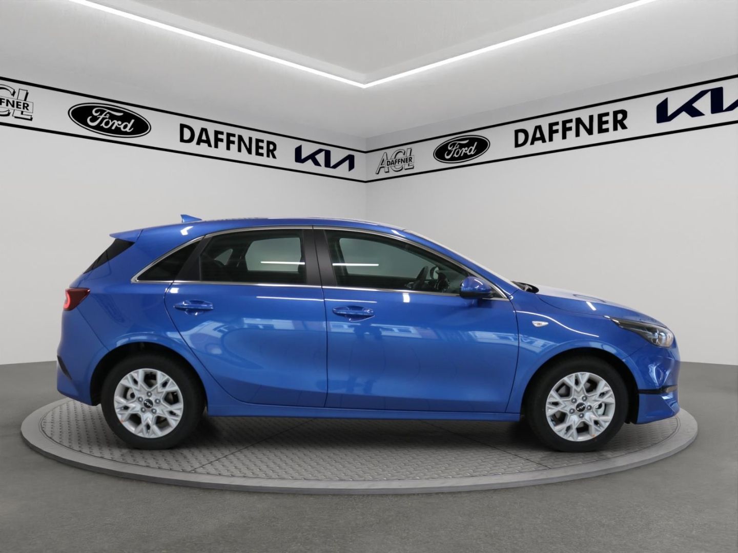 Fahrzeugabbildung Kia Ceed Vision Klimaanlage Navi SpurhalteASS DAB